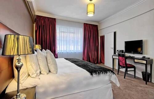 Ascot Hotel โจฮันเนสเบิร์ก ภายนอก รูปภาพ