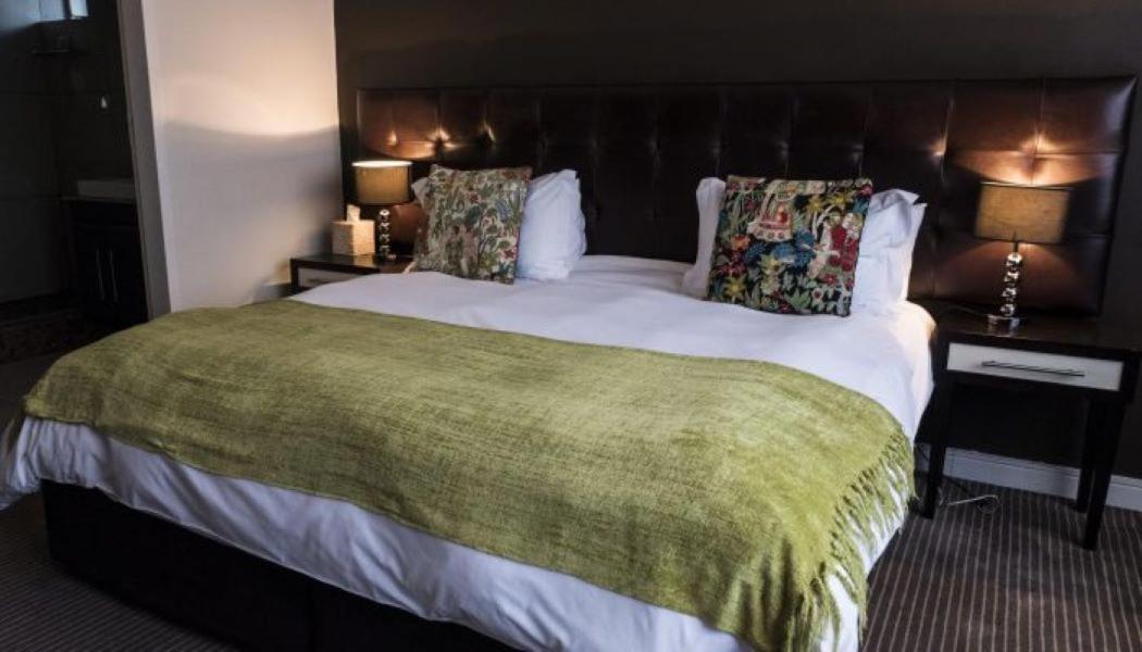Ascot Hotel โจฮันเนสเบิร์ก ภายนอก รูปภาพ